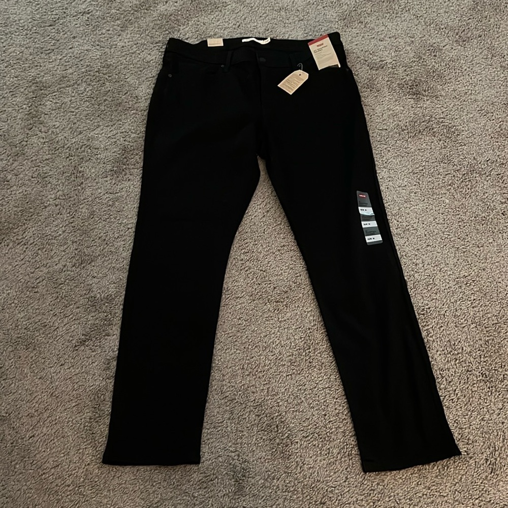 Levi’s 311 shaping skinny jeans